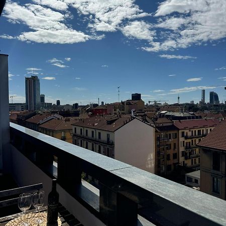Appartamento Isola- Attico Con Balcone Milán Exteriér fotografie