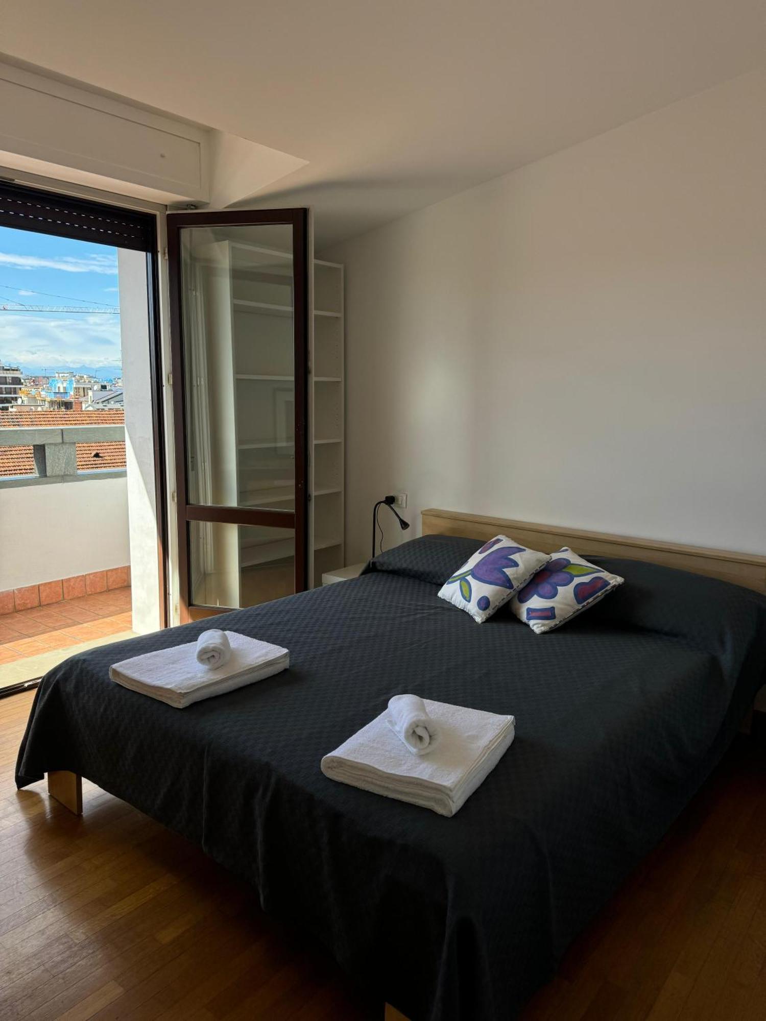 Appartamento Isola- Attico Con Balcone Milán Exteriér fotografie